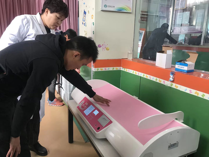 醫(yī)用嬰兒體重秤SH-3008應用現(xiàn)場
